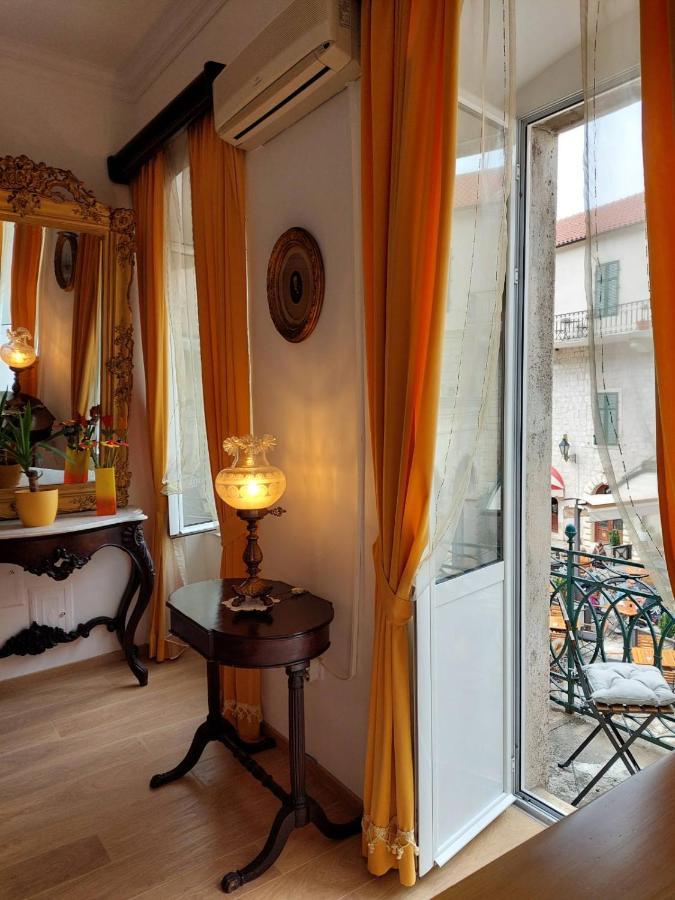 Main Square View Apartment Kotor Bagian luar foto
