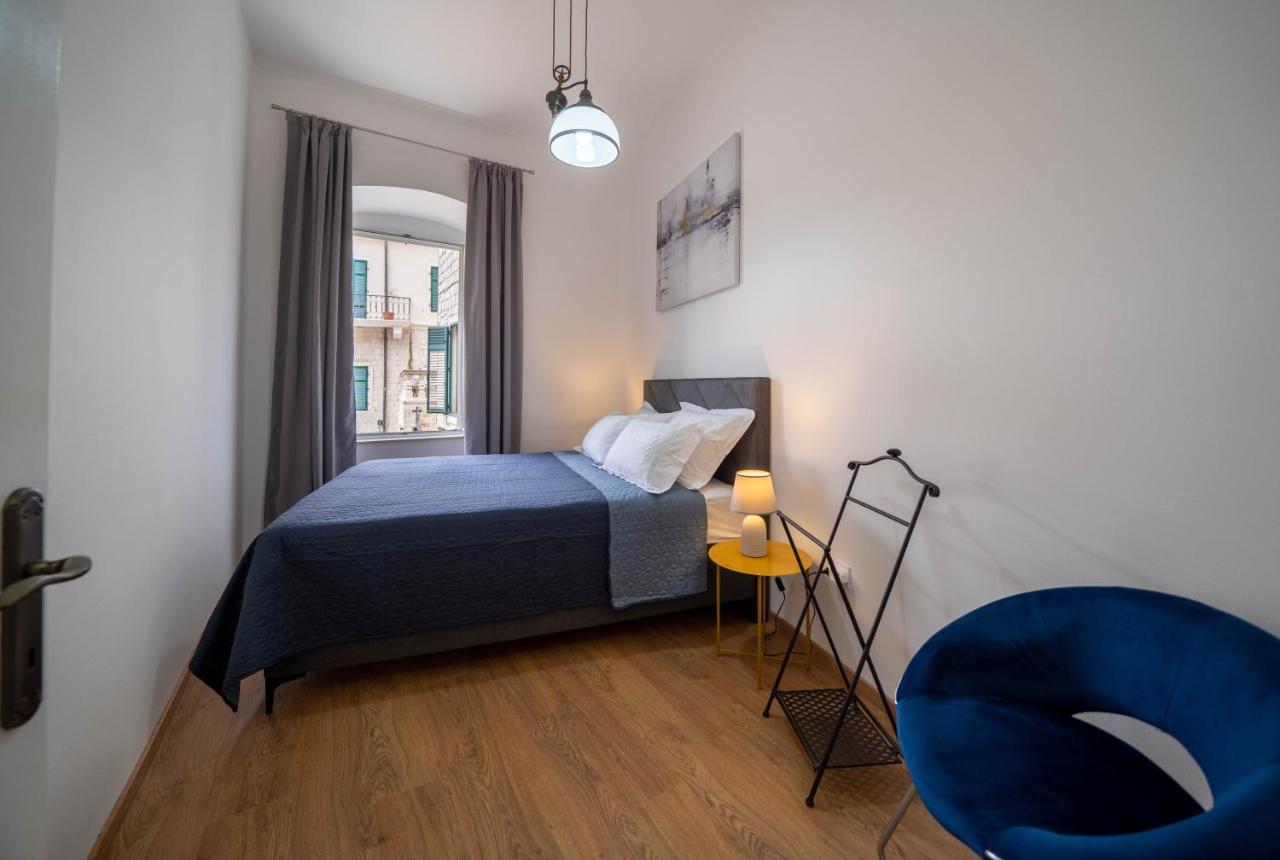 Main Square View Apartment Kotor Bagian luar foto