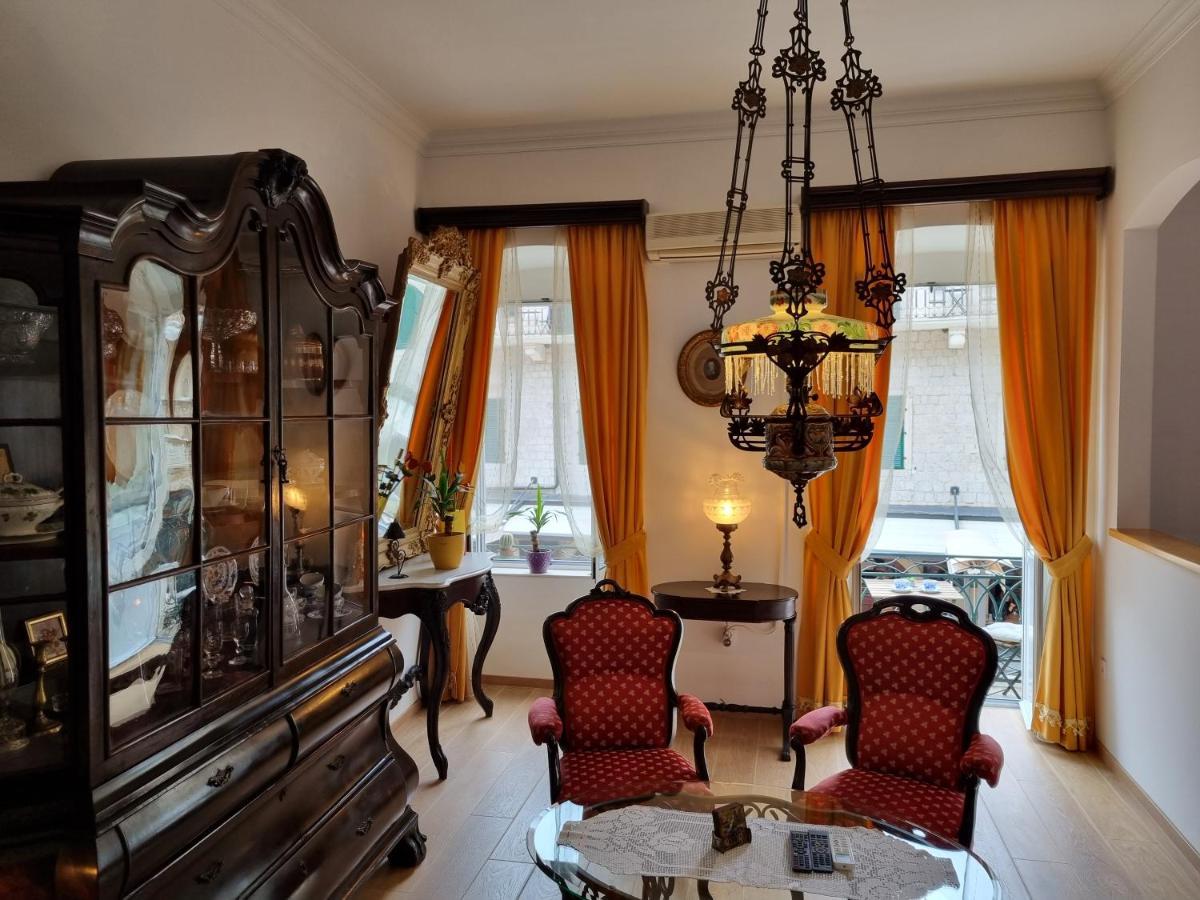 Main Square View Apartment Kotor Bagian luar foto